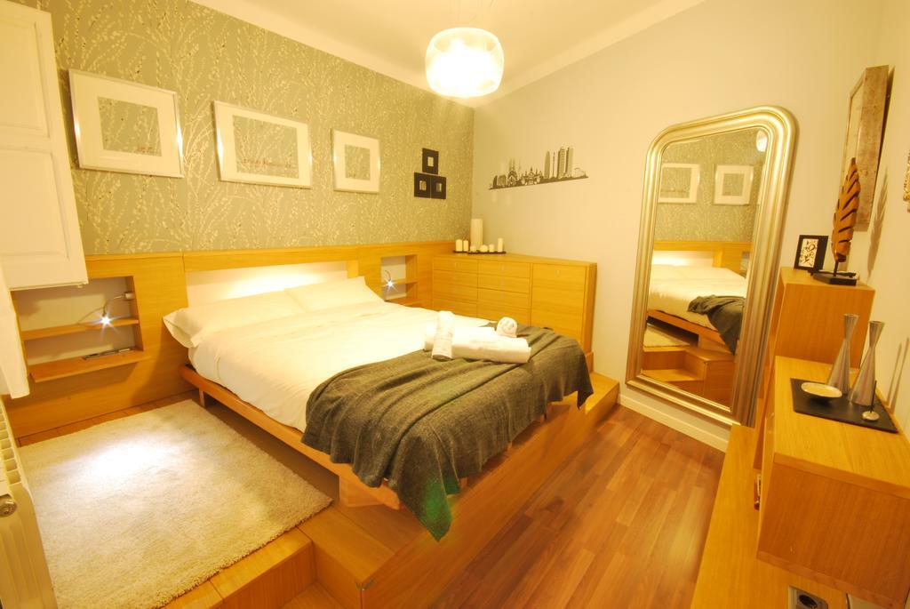 Gaudi Sdb Apartment Barcelona Exterior photo